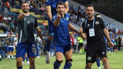 İZMİR, – 2’nci Lig Kırmızı Grup’ta üst üste Adanaspor (D)