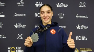 Ercan ATA / LİVERPOOL-İNGİLTERE, – MİLLİ boksör Büşra Işıldar, Dünya