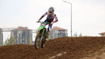 Ali Fuat GÜÇLÜER/AFYONKARAHİSAR, – AFYONKARAHİSAR’da düzenlenen Dünya Motokros Şampiyonası’nın 18’inci