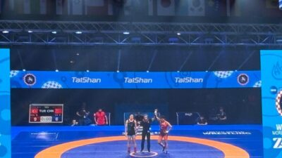 ZAGREP, – HIRVATİSTAN’da düzenlenen Dünya Güreş Şampiyonası kadınlar müsabakalarında mindere