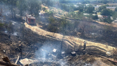 Umut IŞIK/EDİRNE, – EDİRNE’de çıkan ot yangınında alevlerin sıçradığı 4