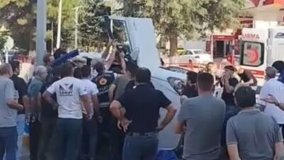 Hamza DEMİRCİ/ KASTAMONU, – KASTAMONU’nun Abana ilçesinde otomobilin içerisine giren