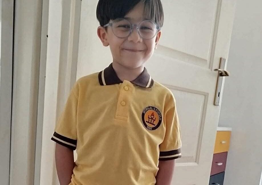 Erkan ALTUNTAŞ/AKSARAY, – AKSARAY’da otomobilin şarampole devrildiği kazada yaralanan 5