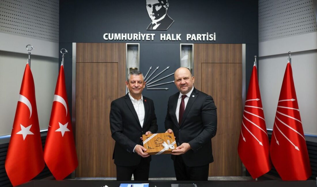 ANKARA, – CHP Genel Başkanı Özgür Özel, Balkan Türkleri Göçmen