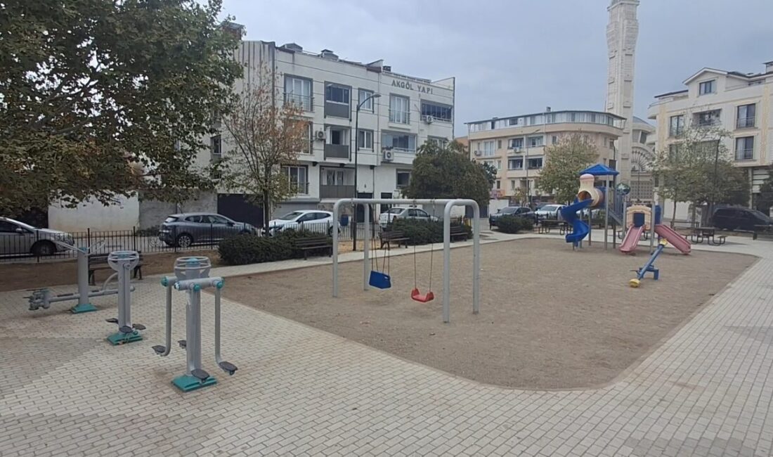 MERMİ ÇEKİRDEĞİ AMELİYATLA ÇIKARILACAK Bursa’da parkta oynarken kalçasına yorgun mermi