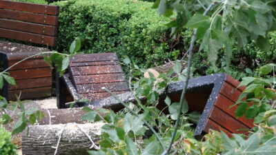 Efnan DEMİREREN/TRABZON, – TRABZON’da etkili olan kuvvetli rüzgar nedeniyle Meydan