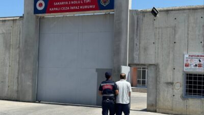Levent KIZILASLAN/SAKARYA, – SAKARYA’nın Karasu ve Sapanca ilçelerinde, jandarma operasyonlarında