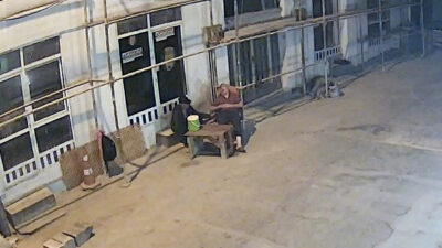 Anıl ATAR-Yaşar SERİNTÜRK/ADANA, – ADANA’da sokakta yürüyen Ömer Kumak (55),