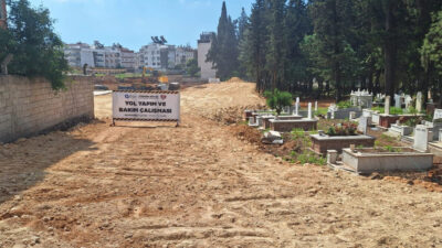 Mehmet ÇINAR/ANTALYA, – ANTALYA’daki Selanik göçmenlerinin Andızlı Mezarlığı’ndaki yakınlarına ait