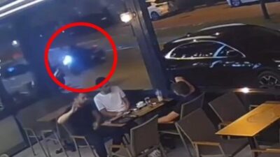 Yiğithan HÜYÜK/BURSA, – BURSA’da, seyir halindeyken, sürücüsünün kontrolünü kaybettiği motosiklet