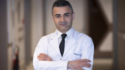 İSTANBUL, – KALABALIK sınıflar, yakın temas ve kapalı alanlarda uzun