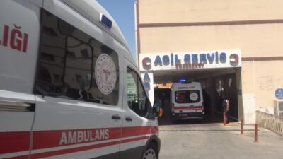 Ali LEYLAK/ŞANLIURFA, – ŞANLIURFA’da, sulama kanalına devrilen otomobildeki Mehmet Çakmak