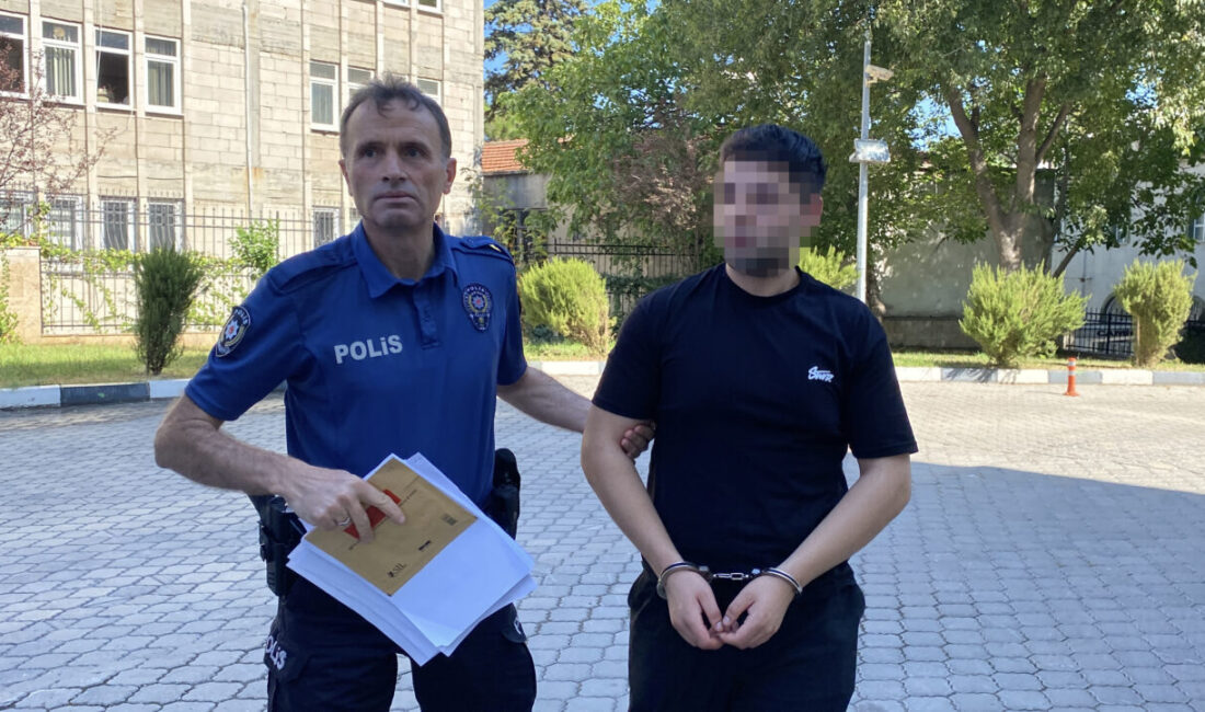 Emre ÖNCEL/SAMSUN, – SAMSUN’un Atakum ilçesinde tartıştığı teğmen ve arkadaşını