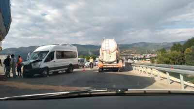 Fatih YILMAZ/ TOKAT, – TOKAT’ta saman yüklü kamyon ile fındık