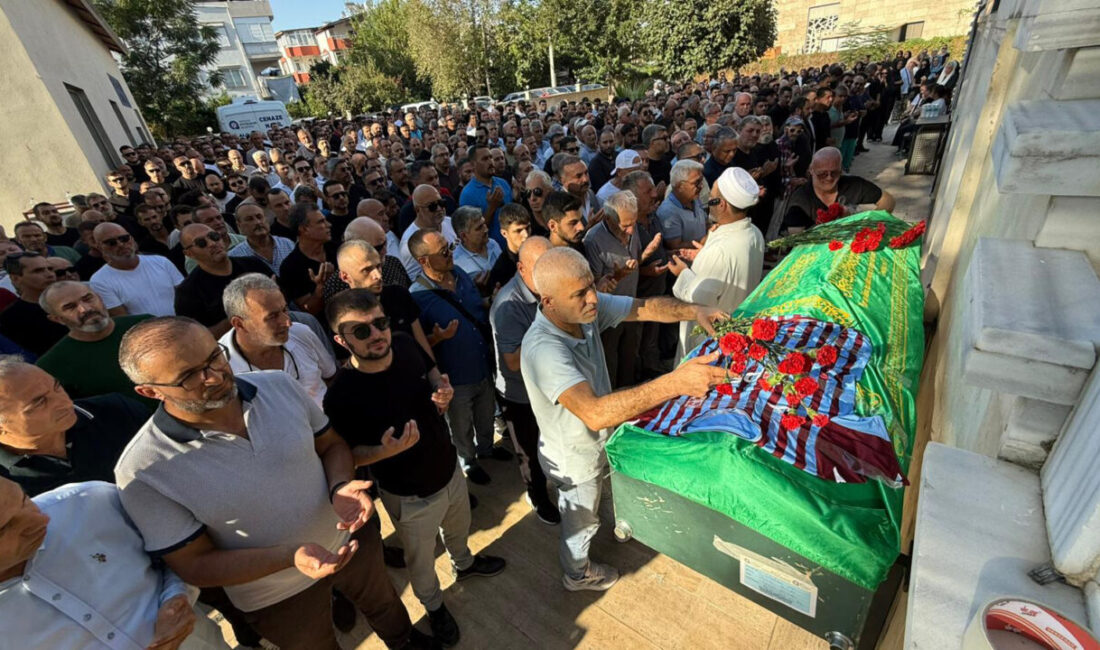 DEFNEDİLDİ Antalya’da saatin geç olmasından dolayı restorana almadığı arkadaşı Ceyhun