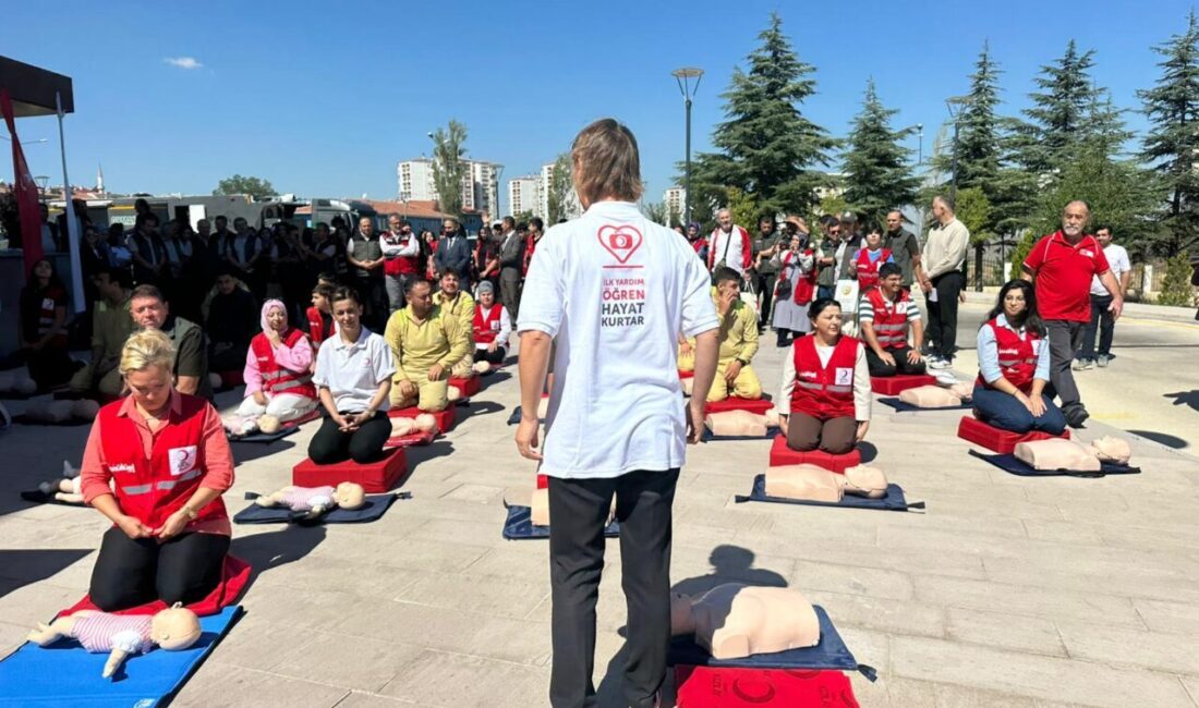 Kübra SONKAYA-Ali Oğulcan ARSLAN/ANKARA, – TÜRK Kızılay, orman yangınlarında yanık,
