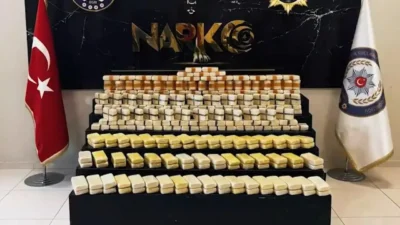 İçişleri Bakanı Ali Yerlikaya, İstanbul’da gerçekleştirilen başarılı operasyonlarla zehir tacirlerine