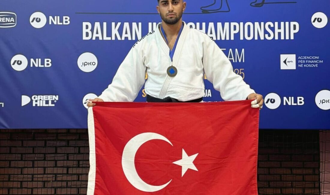 Yunusemreli Enes’ten bronz madalya MANİSA, – MANİSA’da Yunusemre Belediyespor’un milli judocusu Enes Pınar, Kosova’da