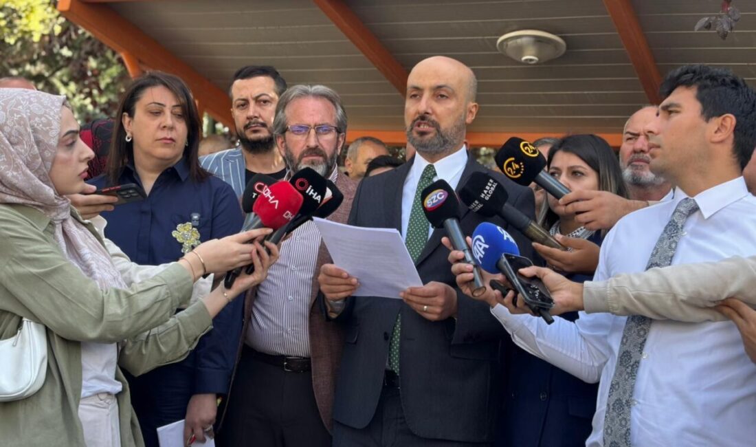 AK Parti’den, ABB’ye ‘su kesintisi’ tepkisi Mikail KARAMAN/ANKARA, – ANKARA Büyükşehir Belediyesi (ABB) AK Parti Grubu,