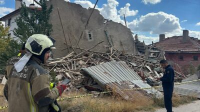 Müfit ONBAŞI/ÇUBUK (Ankara), – ANKARA’nın Çubuk ilçesinde 3 katlı metruk