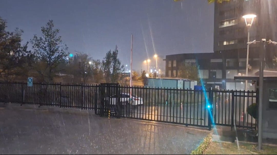 Ankara’da gök gürültülü sağanak etkili oldu Umutcan ÖREN/ ANKARA, – ANKARA’da etkili olan gök gürültülü sağanak