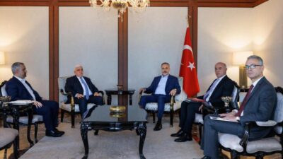 ANKARA, – DIŞİŞLERİ Bakanı Hakan Fidan, Haşdi Şabi Komisyonu Başkanı