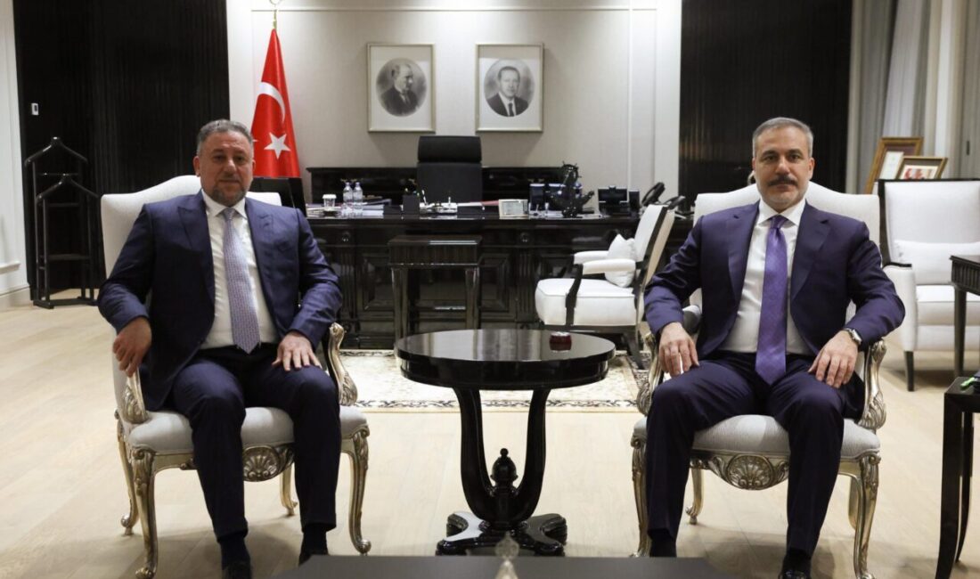 Bakan Fidan, Irak Egemenlik İttifakı Lideri  Hançer’i kabul etti ANKARA, – DIŞİŞLERİ Bakanı Hakan Fidan, Irak Egemenlik İttifakı Lideri
