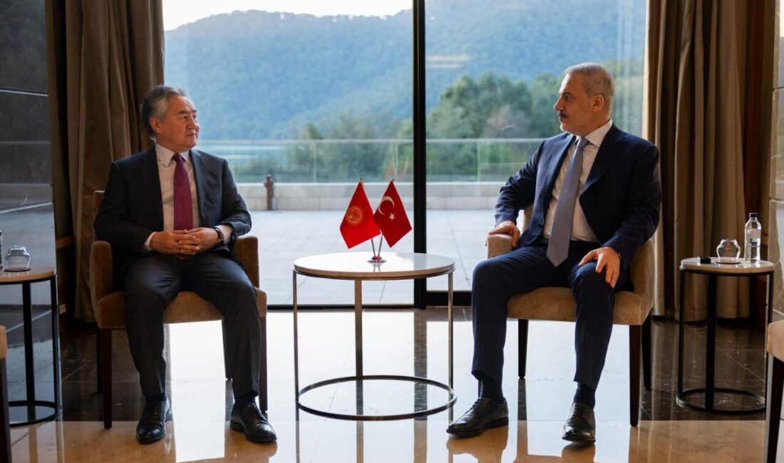 Bakan Fidan, Kırgız mevkidaşı Kulubayev ile görüştü ANKARA, – DIŞİŞLERİ Bakanı Hakan Fidan, Kırgızistan Dışişleri Bakanı Ceenbek