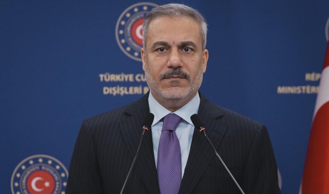 Bakan Fidan: Müzakereleri desteklemeyi sürdüreceğiz Gizem CENGİL-Emirhan YÜZÜGÜLDÜ/ANKARA, – DIŞİŞLERİ Bakanı Hakan Fidan, “Rusya ile