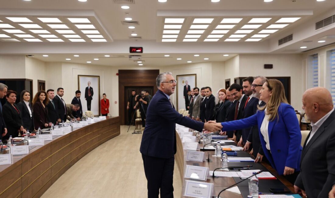 ANKARA, – ÇALIŞMA ve Sosyal Güvenlik Bakanı Vedat Işıkhan, “Bakanlık