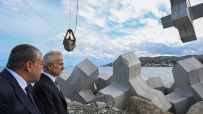 ANKARA, -ULAŞTIRMA ve Altyapı Bakanı Abdulkadir Uraloğlu, Rize’de yapımı devam