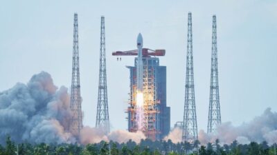 ÇİN, – ÇİN’in, 12’nci grup alçak Dünya yörüngesi uydularını uzaya