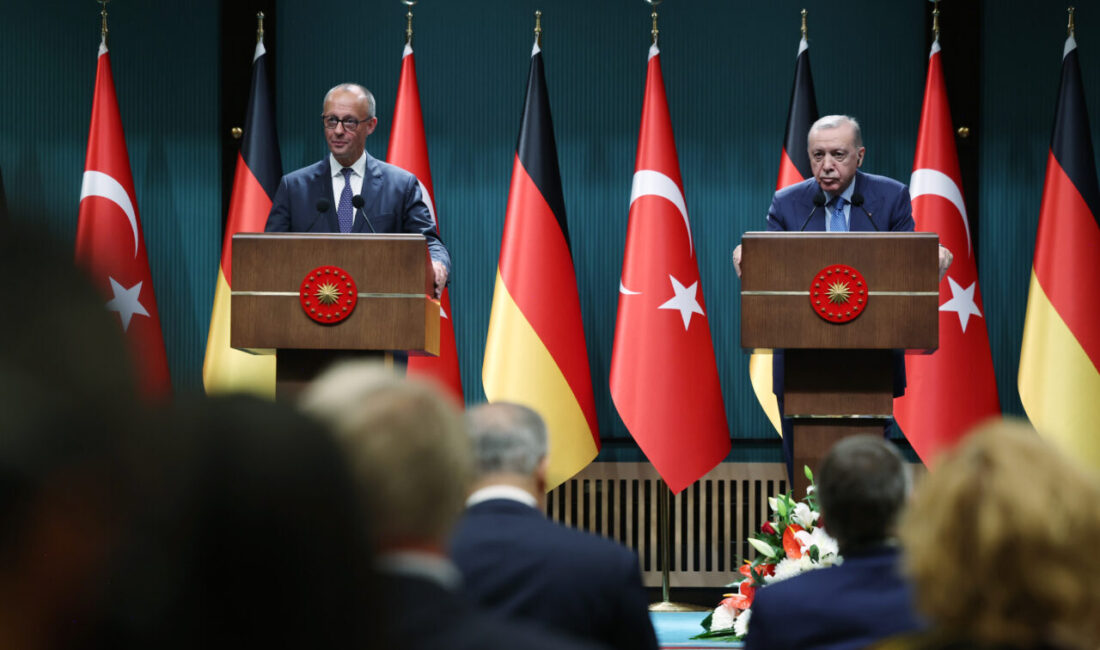 Cumhurbaşkanı Erdoğan: İsrail Gazze’yi yine vurdu, Almanya olarak görmüyor musunuz? Aybala MELEK/ANKARA, – CUMHURBAŞKANI Recep Tayyip Erdoğan, Almanya Başbakanı Friedrich