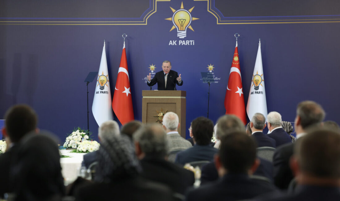 Cumhurbaşkanı Erdoğan: Linç korosunun karargahı CHP Genel Merkezidir Gizem CENGİL/ANKARA, – CUMHURBAŞKANI Recep Tayyip Erdoğan, “CHP ve marjinal