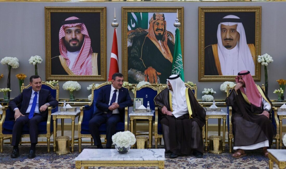 Cumhurbaşkanı Yardımcısı Yılmaz, Suudi Arabistan’a gidiyor (2) ‘TEMASLARDA BULUNACAĞIZ’ Cumhurbaşkanı Yardımcısı Cevdet Yılmaz, sosyal medya hesabından açıklama
