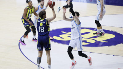 İSTANBUL, – SALON: Ülker Spor ve Etkinlik HAKEMLER: Emin Moğulkoç,