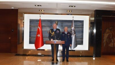 ANKARA, – HAVA Kuvvetleri Komutanı Orgeneral Ziya Cemal Kadıoğlu, İngiltere