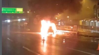 Soner HASIRCIOĞLU/İSTANBUL, – ÜSKÜDAR, 15 Temmuz Şehitler Köprüsü’nde seyir halindeki