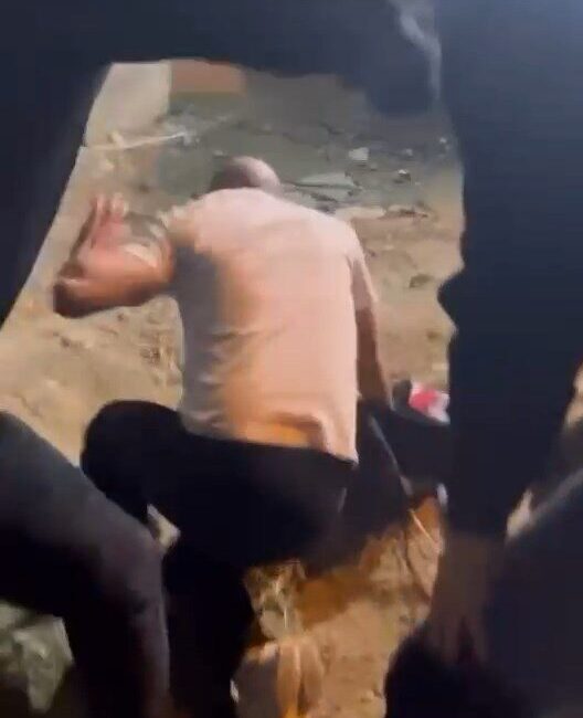 İhsan DÖRTKARDEŞ / İSTANBUL, – AVCILAR’da tartıştığı kadını darbeden kişi,