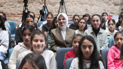 Esra GÜNTEPE – Mehmet ALA / İSTANBUL, – EYÜPSULTAN’da Dünya