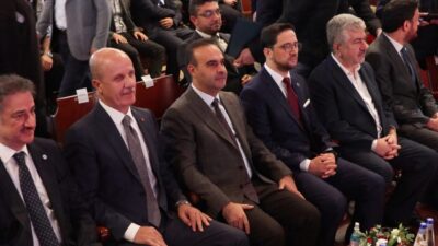 Gülseren KARAPINAR-Emir BENLİOĞLU/İSTANBUL, -BOĞAZİÇİ Üniversiteliler Derneği 18. Olağan Genel Kurulu’nda