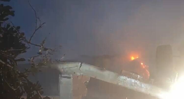 Baran AKKAYA /İSTANBUL, -ÇATALCA’da bir ahırda yangın çıktı. Kısa sürede