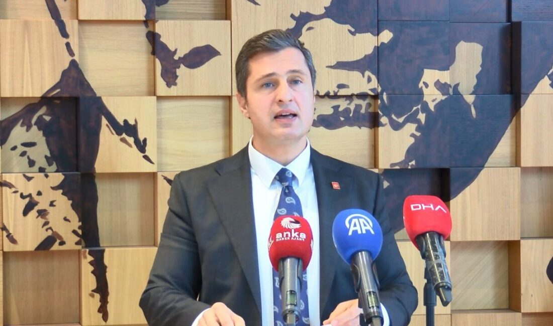 İstanbul – CHP sözcüsü Deniz Yücel: İBB verileri kimseye aktarılmadı Yılmaz OKUR/İSTANBUL, – CUMHURİYET Halk Partisi sözcüsü Deniz Yücel MYK