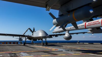 İbrahim YILDIZ/İSTANBUL, – TÜRKİYE’NİN ilk SİHA gemisi TCG Anadolu’dan havalanan