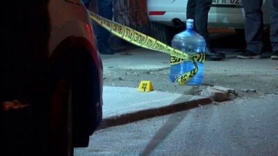 Baran AKKAYA-Veysel TİMDU/İSTANBUL, – ESENYURT’ta kimliği belirsiz şüpheliler sokaktaki bir