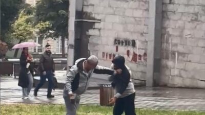 Emin YEŞİL-İSTANBUL, – GAZİOSMANPAŞA’da alkollü oldukları öne sürülen 2 kişi