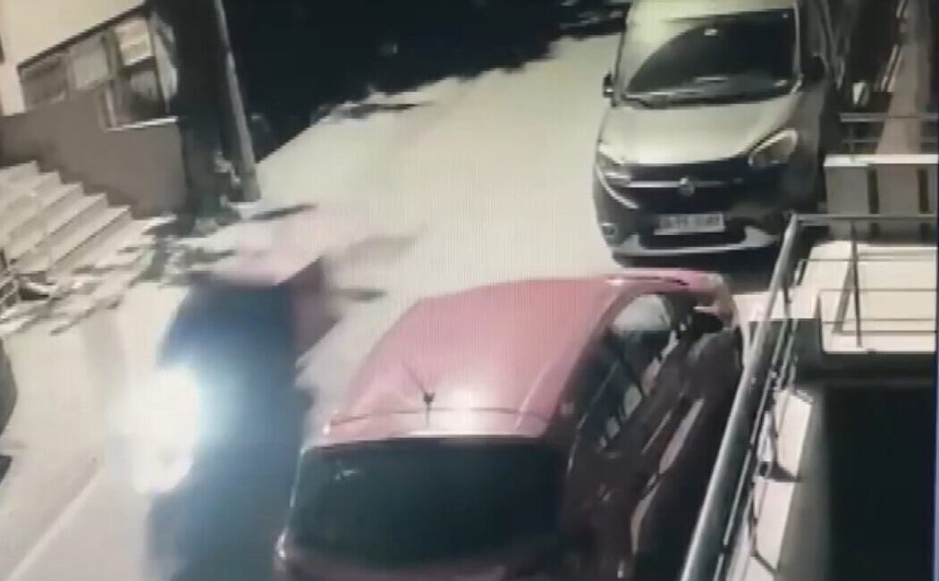 Ali AKSOYER/İSTANBUL, – İSTANBUL’da park halindeki motosikletleri çaldıkları tespit edilen