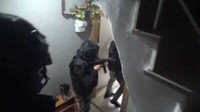 İSTANBUL, – İSTANBUL’da DEAŞ silahlı terör örgütüne yönelik düzenlenen operasyonda