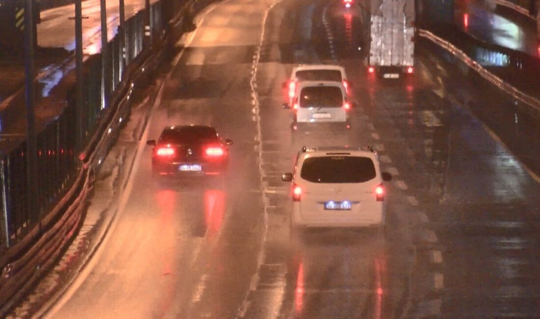 Soner HASIRCIOĞLU/İSTANBUL, – İSTANBUL’da, Meteoroloji Genel Müdürlüğü’nün uyarılarının ardından sabah