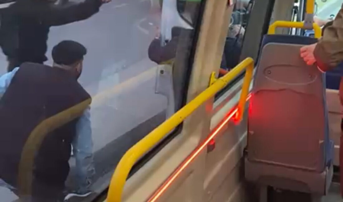 Doğan Can CESUR / İSTANBUL – KAĞITHANE’de seyir halinde olan